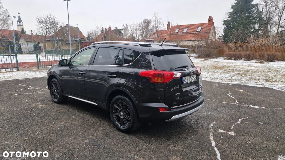 Toyota RAV4 2.0 D-4D Premium - 9