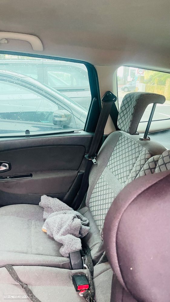 Renault Grand Scénic dCi 110 Expression - 6