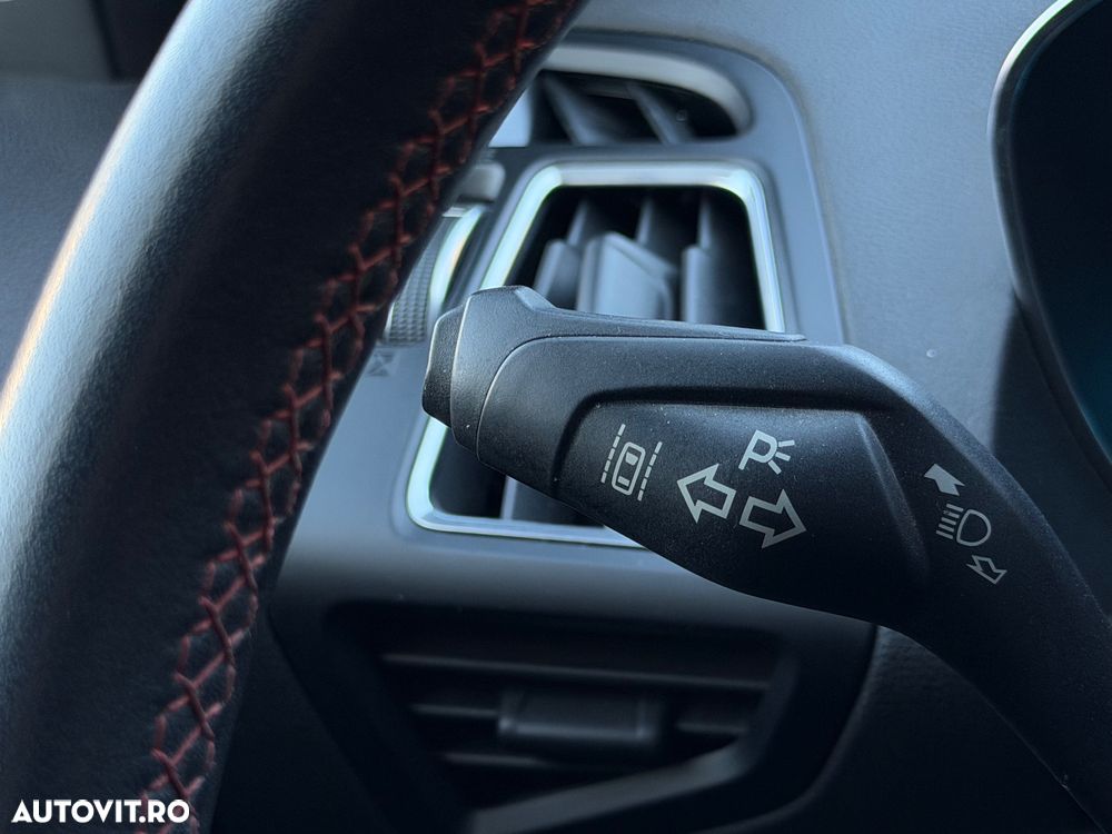 Ford Kuga 2.0 TDCi 4x4 Aut. ST-Line - 19