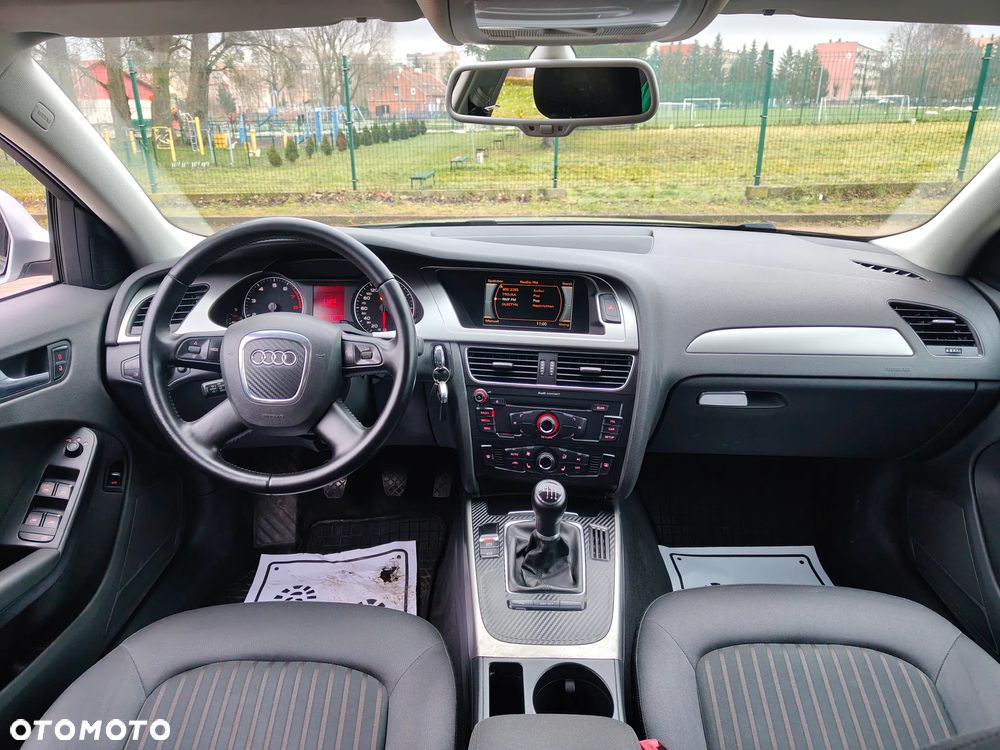 Audi A4 Limousine - 9