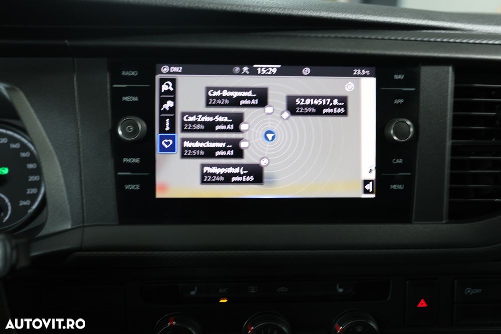 Volkswagen Caravelle LR Highline DSG - 22