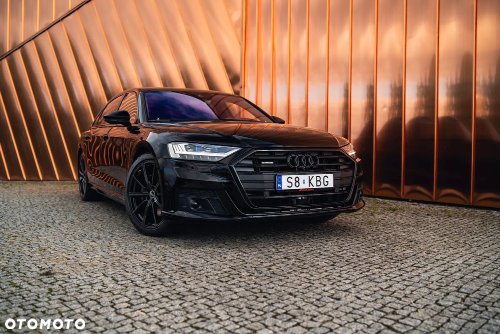 Audi A8 - 8