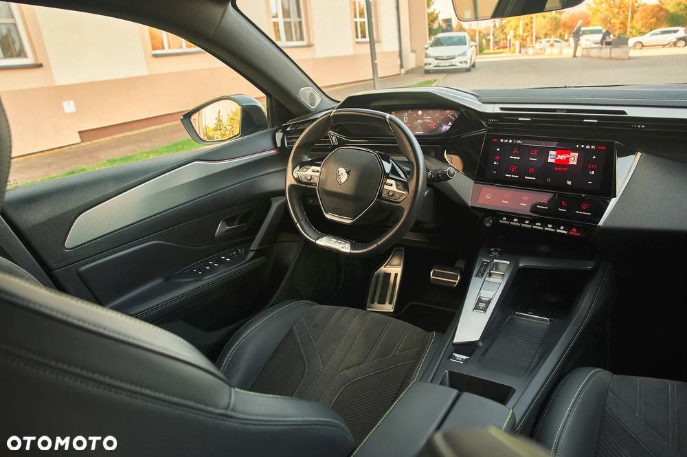 Peugeot 308 BlueHDi 130 EAT8 GT EXCLUSIVE - 27