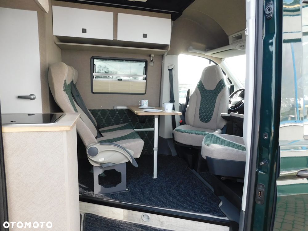 Volkswagen Crafter Campervan Aut. Full Opcja 2xKlima Tempomat Aktywny LED 5 os. FV23% - 8