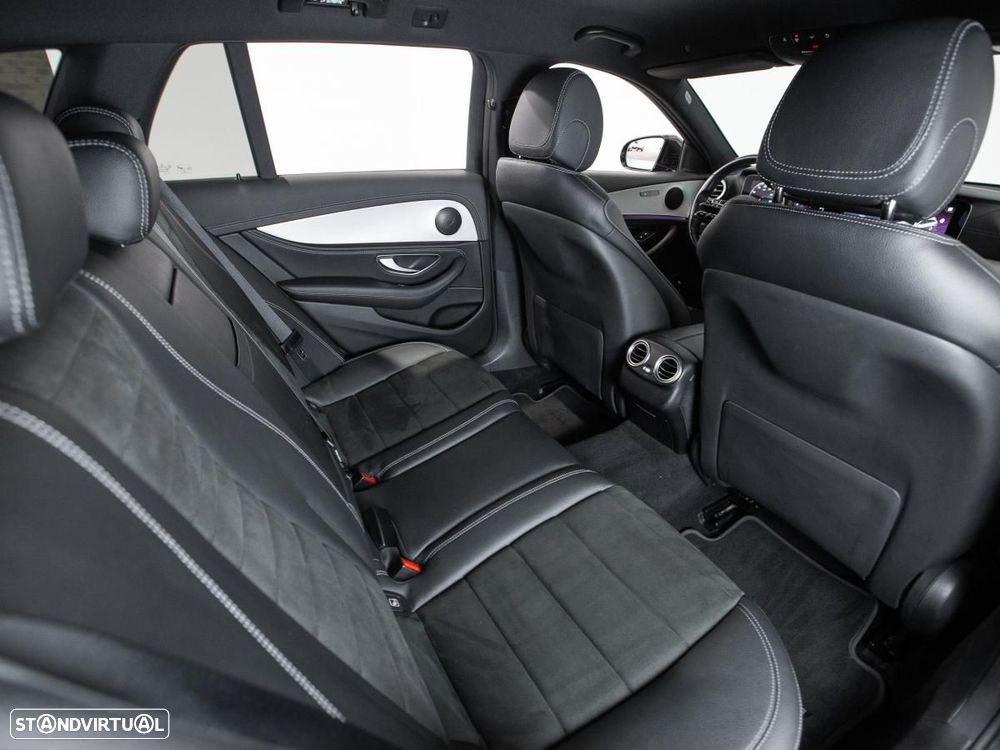 Mercedes-Benz E 300 de AMG Line - 11