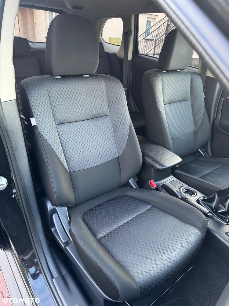 Mitsubishi Outlander 2.0 Intense 2WD - 17