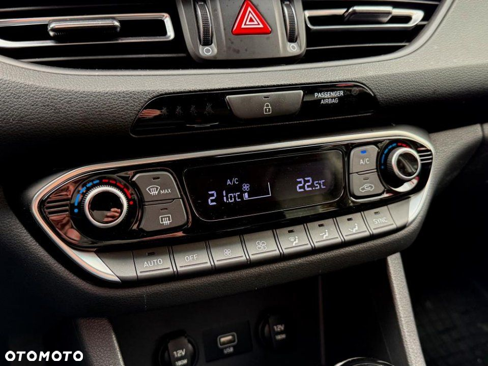 Hyundai i30 - 24