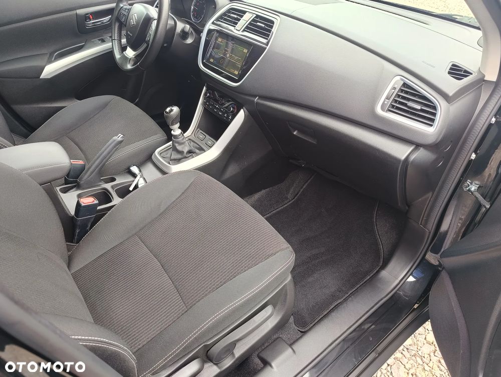 Suzuki SX4 S-Cross 1.4 T Premium - 13