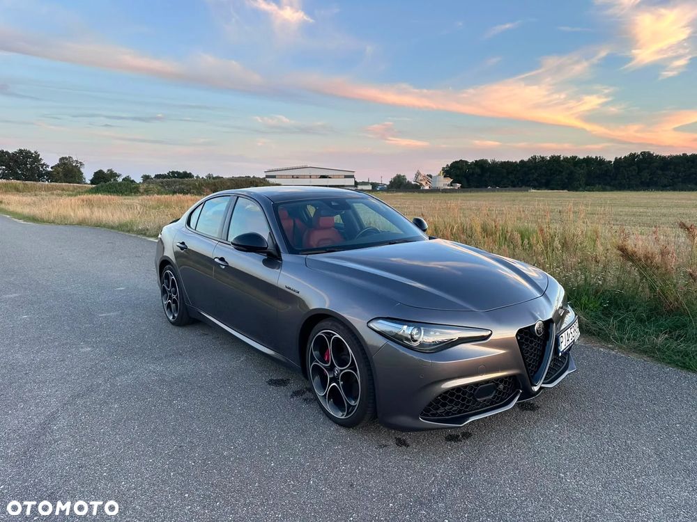 Alfa Romeo Giulia 2.0 Turbo 16V AT8 Veloce - 3