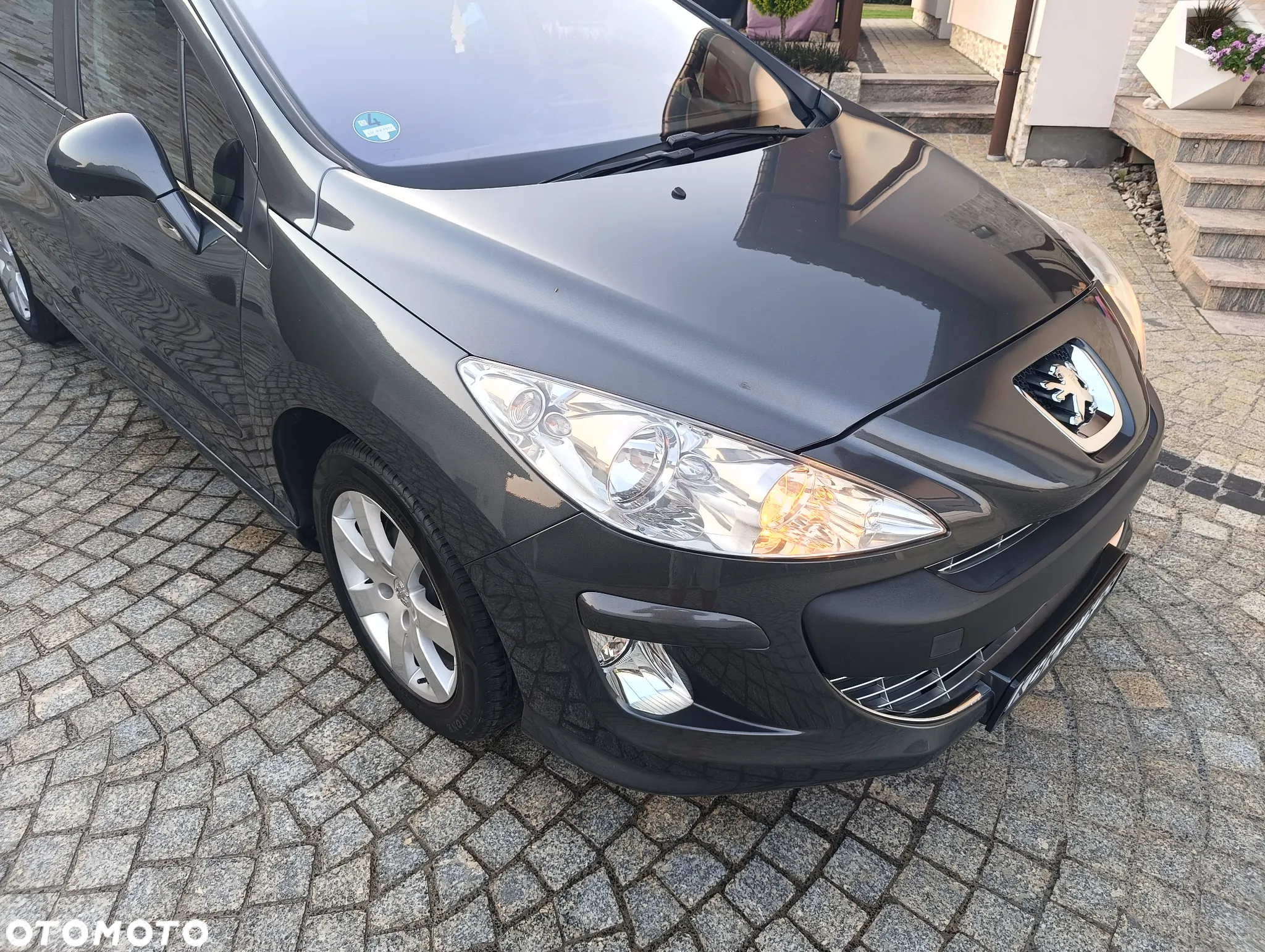 Peugeot 308 HDi FAP 140 Platinum - 16