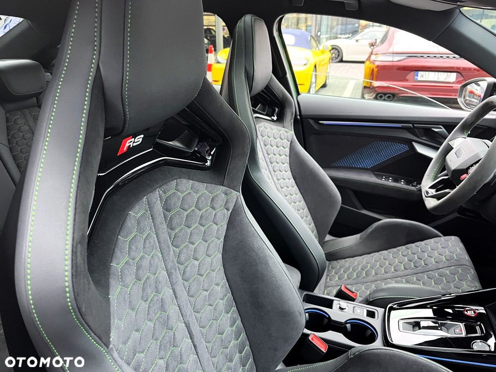 Audi RS3 Limousine - 25