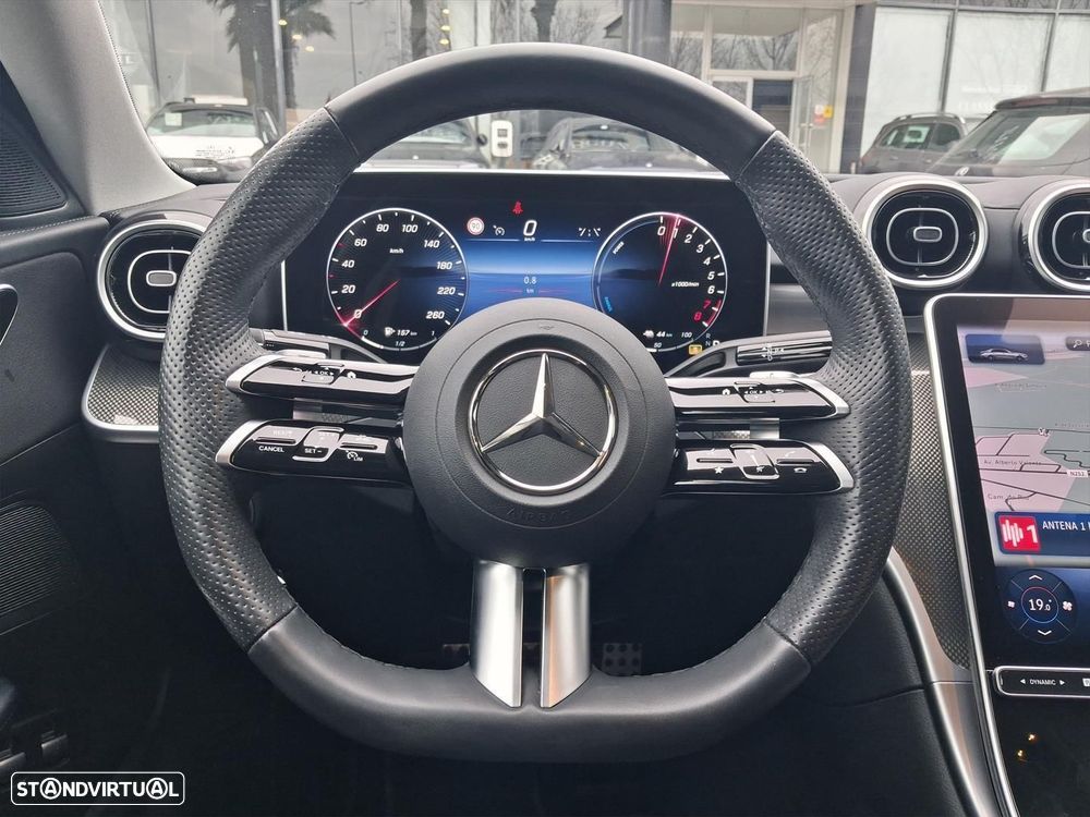 Mercedes-Benz C 300 e AMG Line - 22