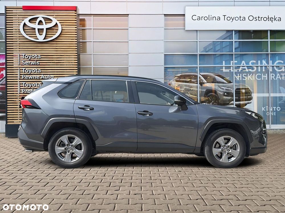 Toyota RAV4 - 4