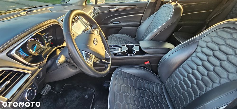 Ford Mondeo 2.0 Hybrid Vignale - 14