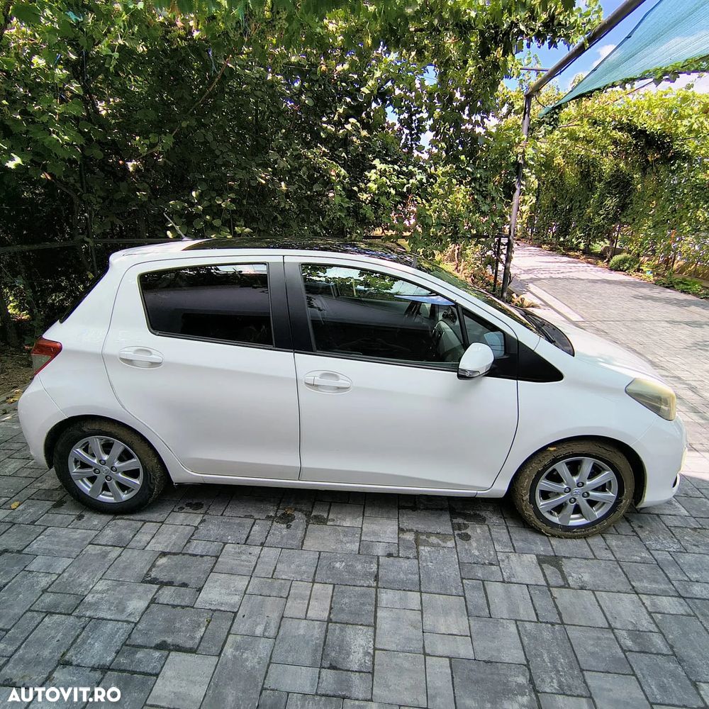 Toyota Yaris 1.3 Dual VVT-i Terra Plus - 8