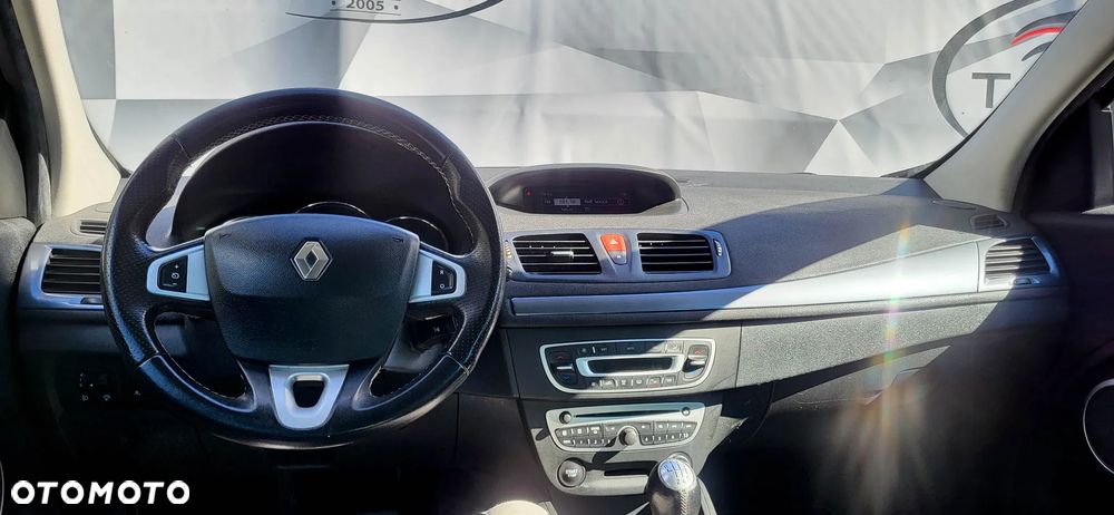 Renault Megane TCe 180 GT - 21