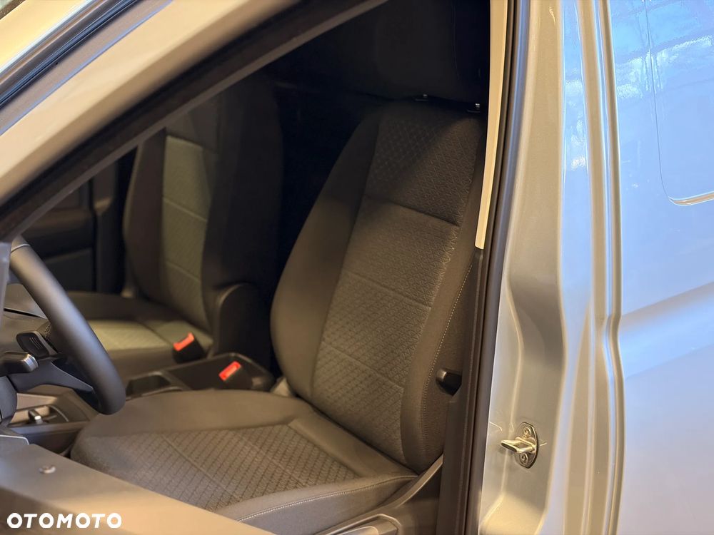 Ford Transit Connect - 25