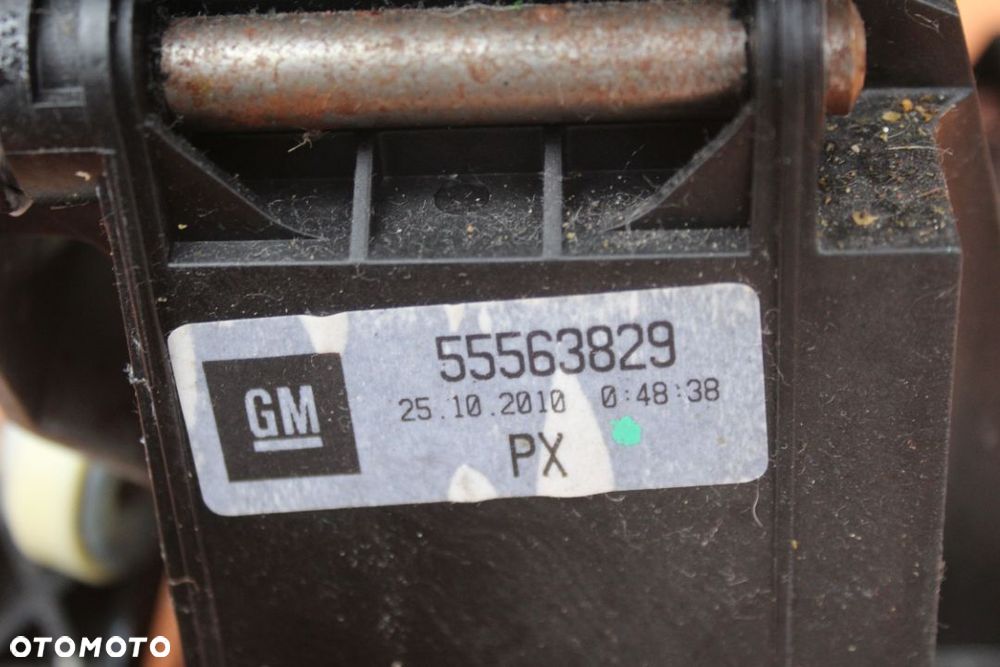 LEWAREK ZMIANY BIEGÓW OPEL ASTRA J 1.4T BENZYNA 6B 55563829 - 5