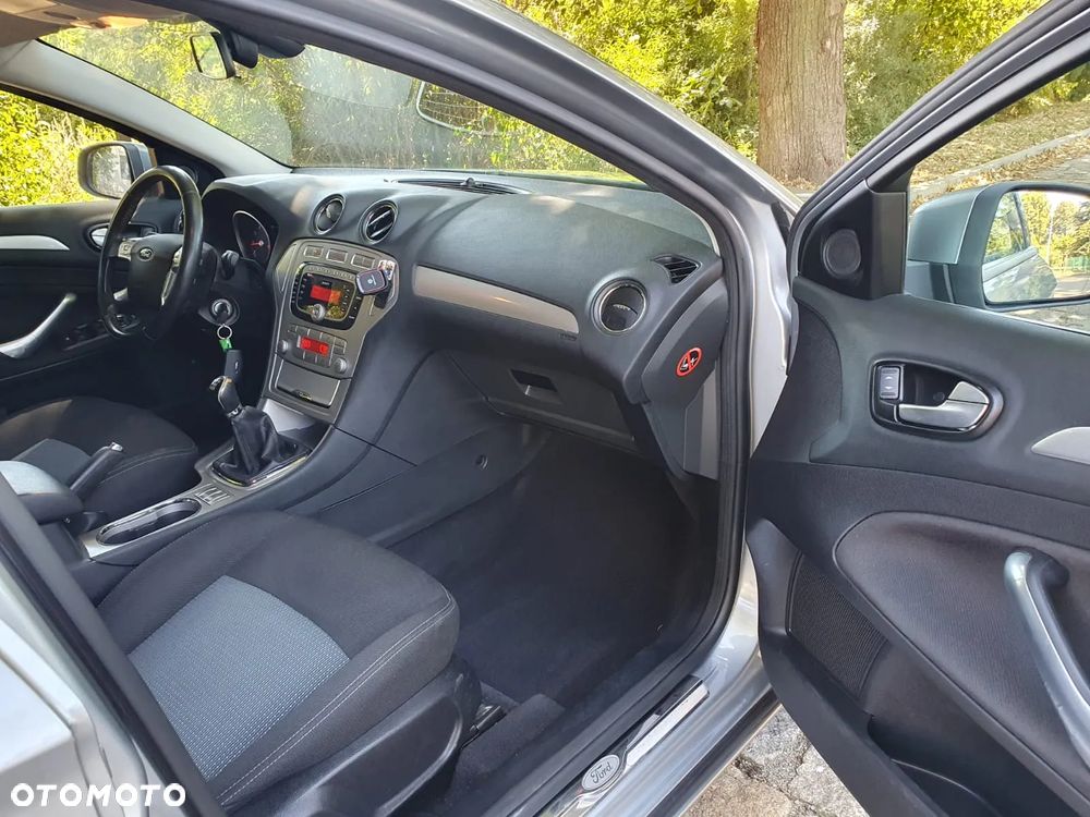 Ford Mondeo Turnier 2.0 Titanium - 15