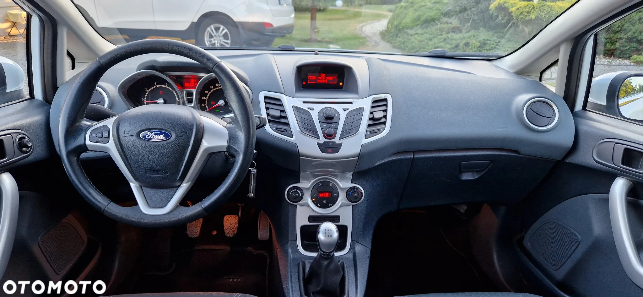Ford Fiesta 1.6 Titanium - 17