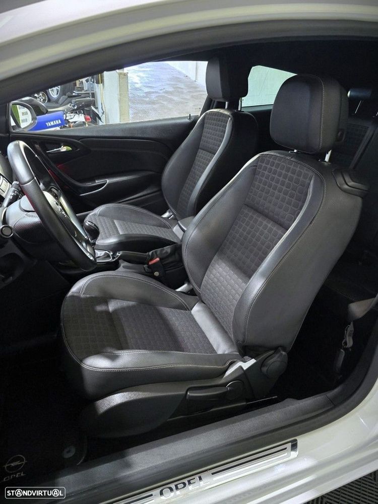 Opel Astra GTC 1.6 CDTi S/S - 11