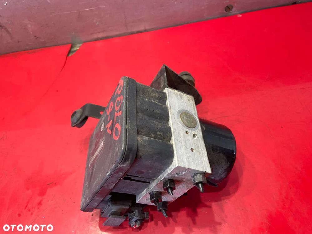 POMPA HAMULCOWA STEROWNIK VOLKSWAGEN POLO 9N 6Q0614117H - 3