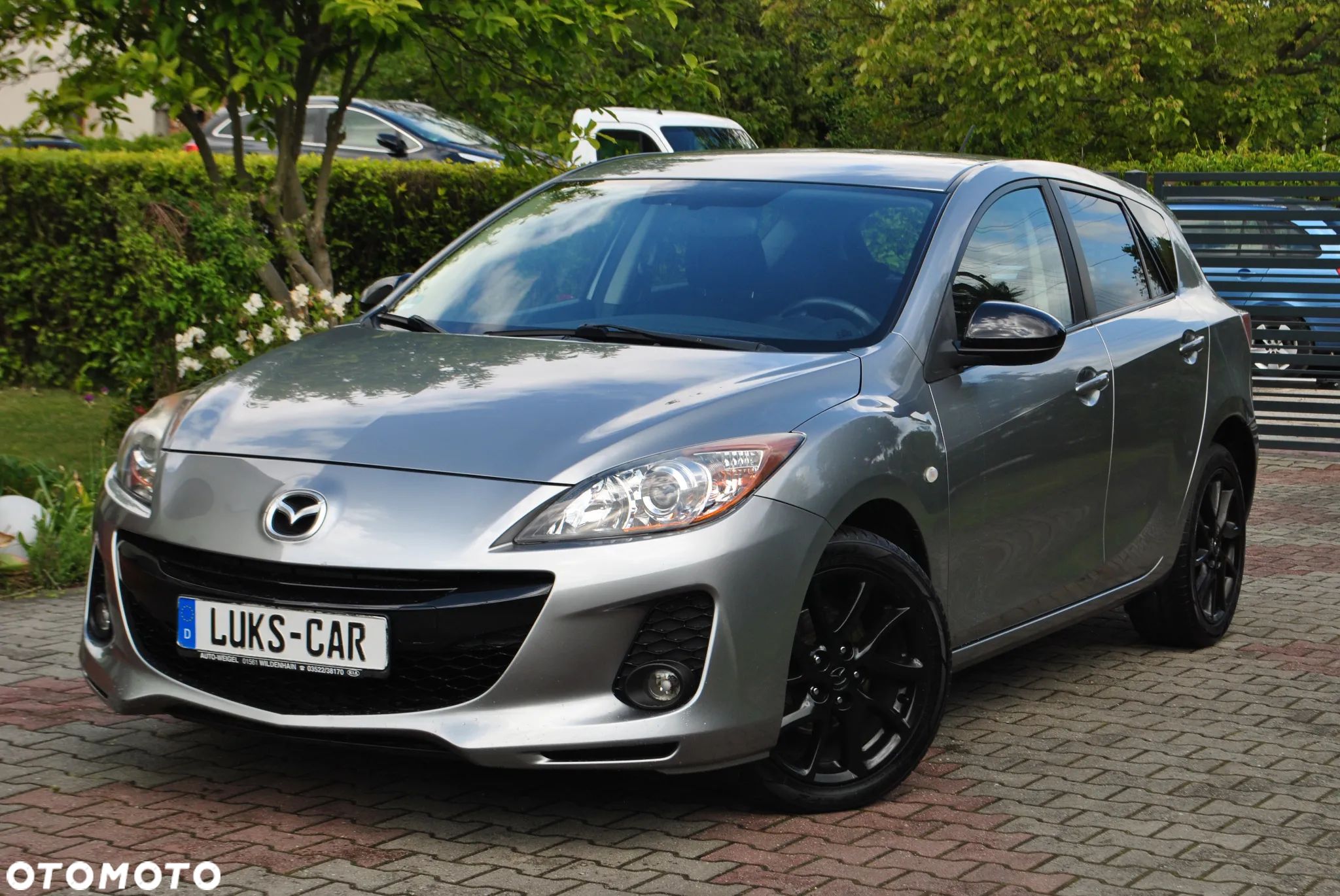Mazda 3 1.6 Exclusive + - 1