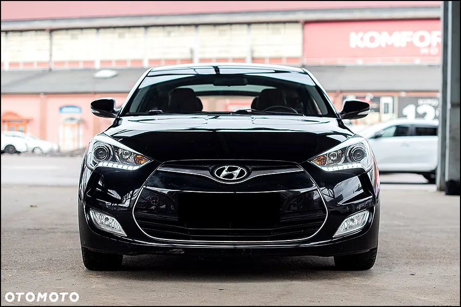 Hyundai Veloster - 3