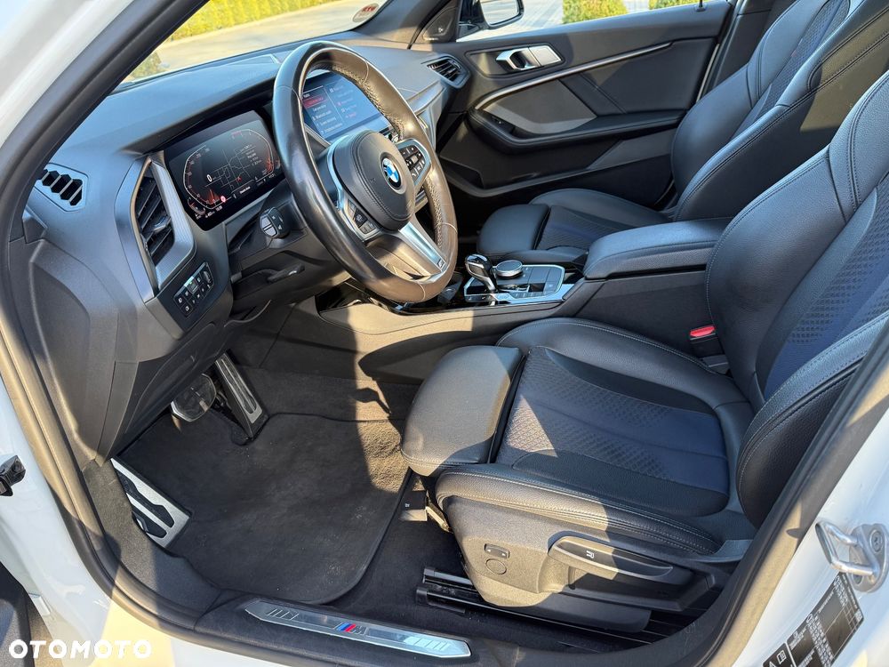 BMW Seria 1 120d xDrive Edition M Sport Shadow - 11