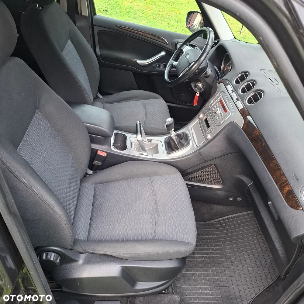 Ford Galaxy 2.0 TDCi Ghia - 8