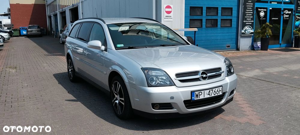 Opel Vectra 2.2 Caravan - 2