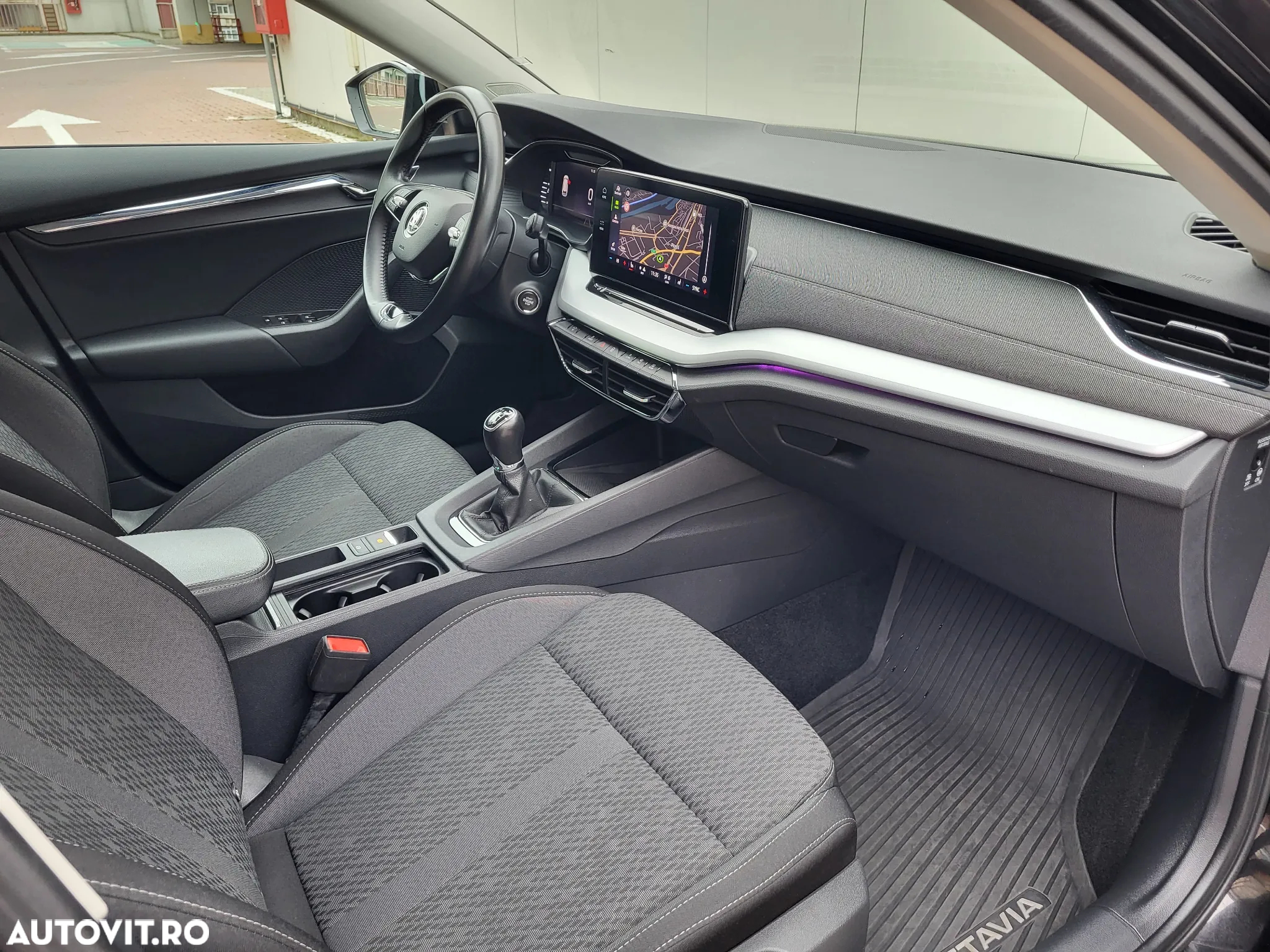 Skoda Octavia Combi 2.0 TDI Style - 9