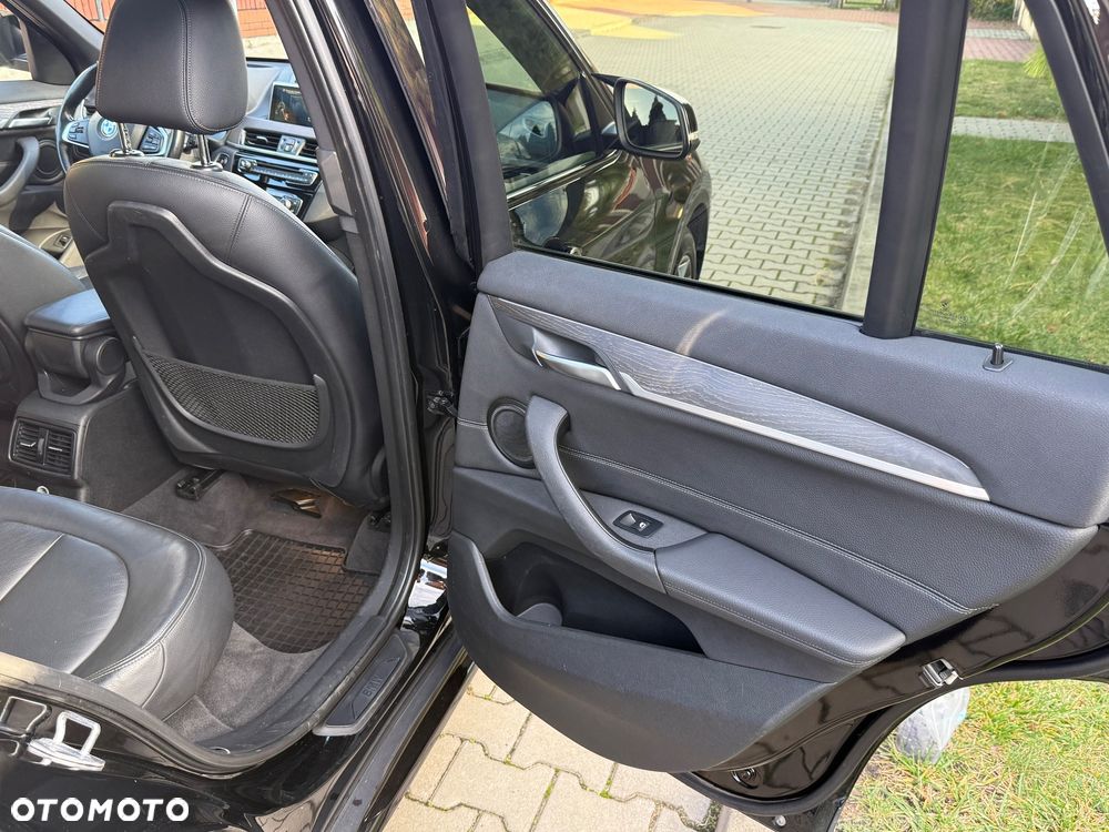 BMW X1 xDrive28i xLine - 18