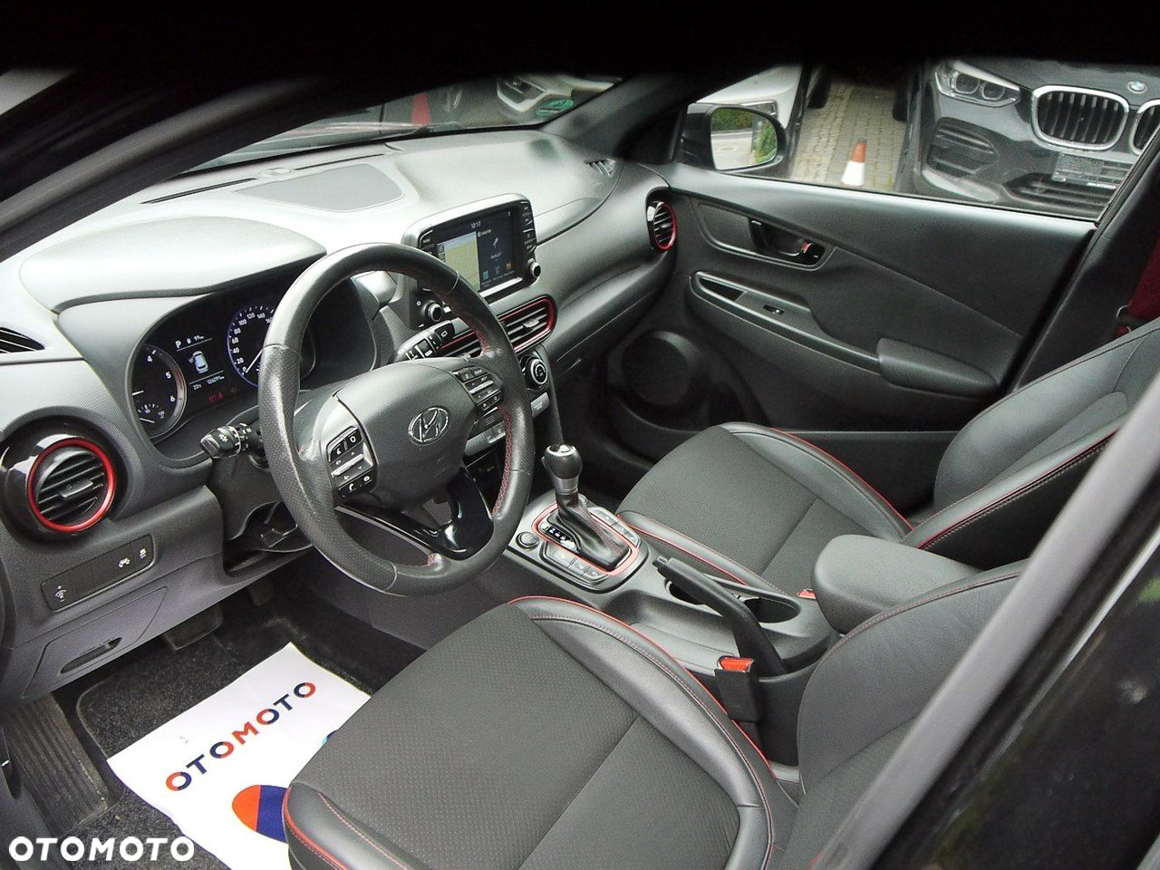 Hyundai Kona - 17