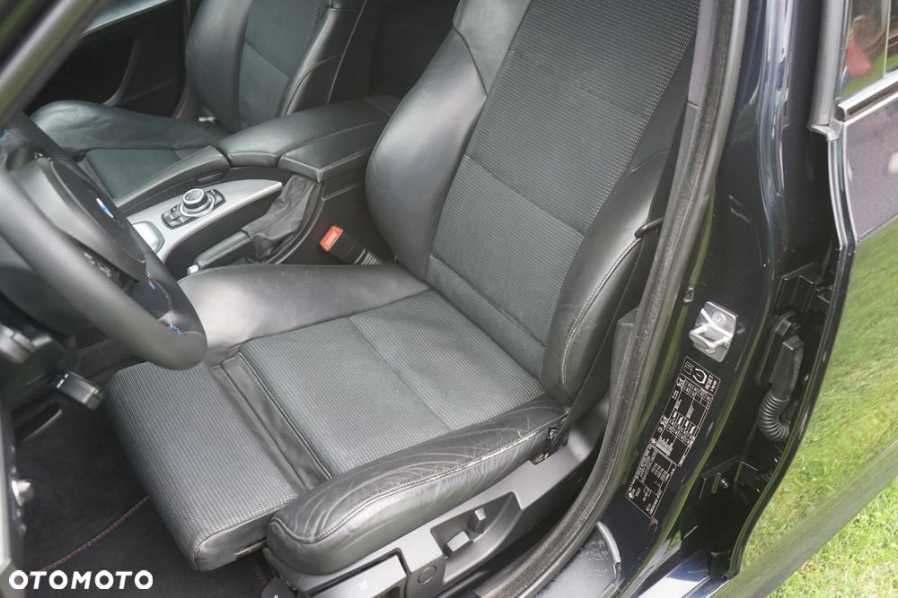 BMW Seria 5 525d xDrive Edition Sport - 26