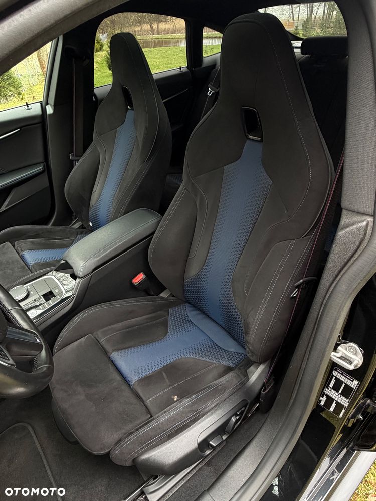 BMW Seria 2 220i M Sport - 10