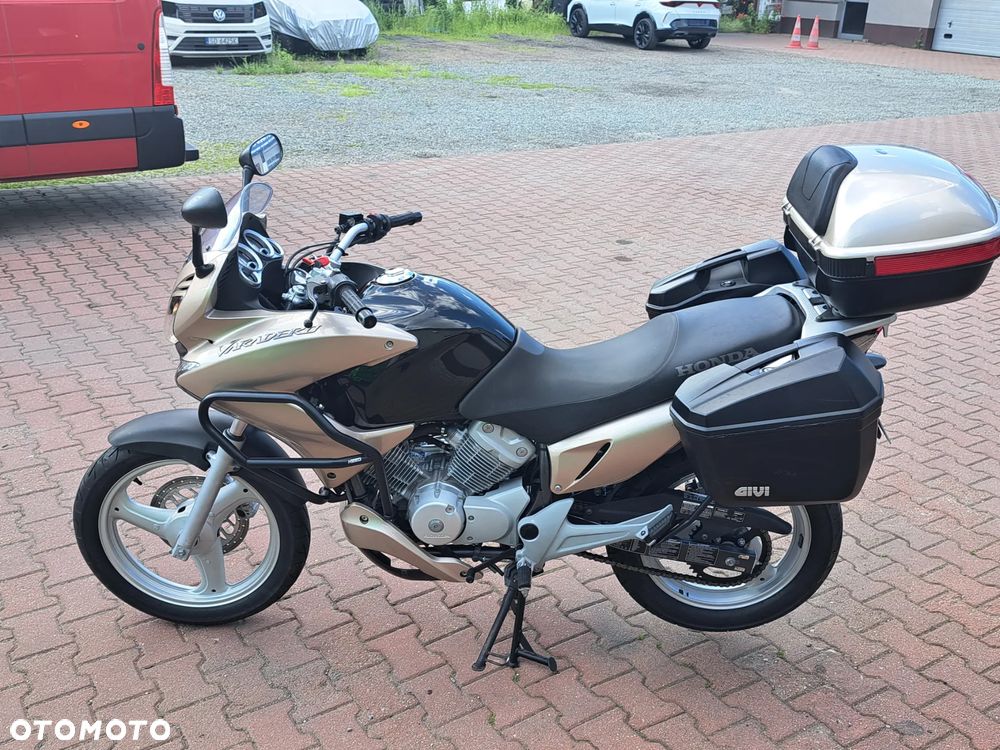 Honda Varadero - 11