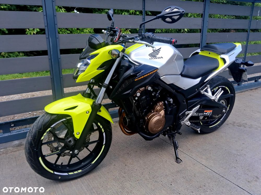 Honda CB - 1