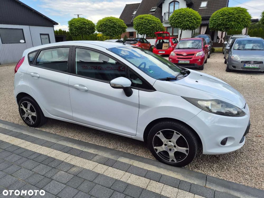 Ford Fiesta - 11