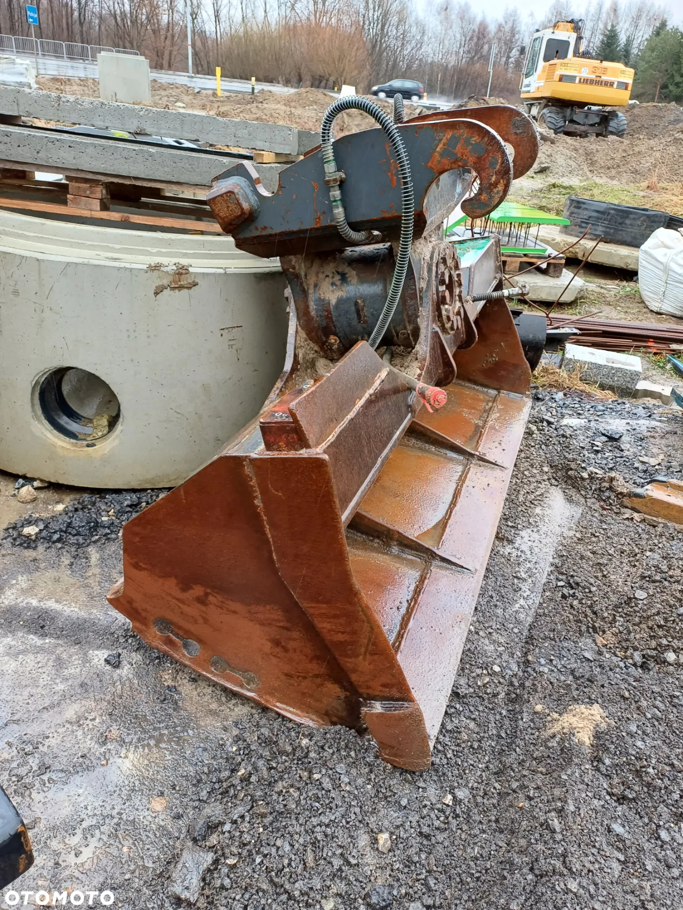 Caterpillar - 2
