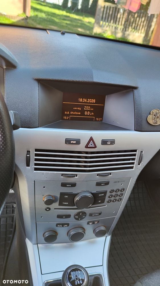 Opel Astra 2.0 T Cosmo - 12