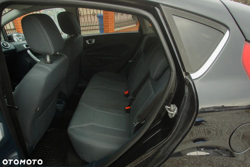 Ford Fiesta 1.25 Titanium X - 20