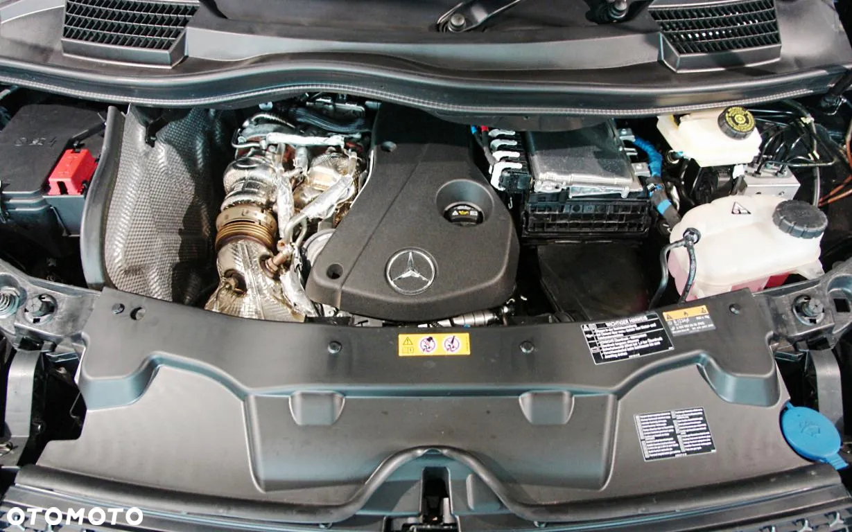 Mercedes-Benz Klasa V 300 d extralang 9G-TRONIC Avantgarde - 11