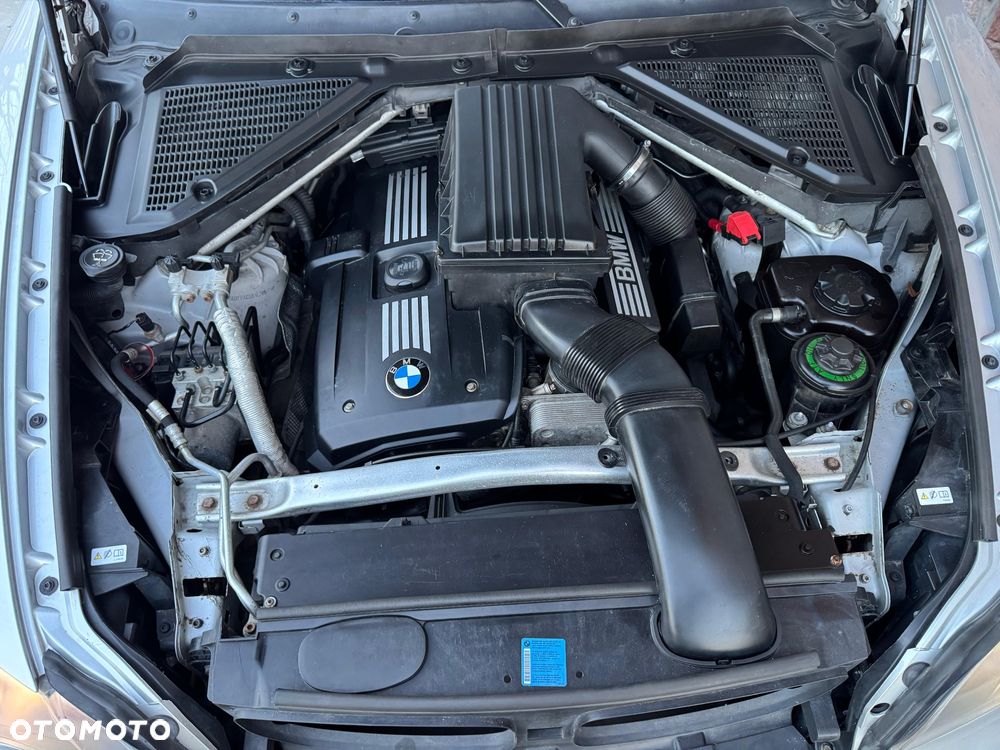 BMW X5 3.0si xDrive - 31