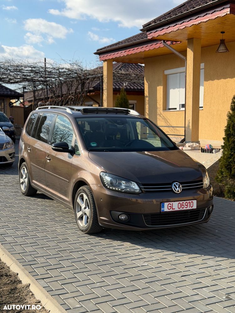 Volkswagen Touran 2.0 TDI Highline - 8