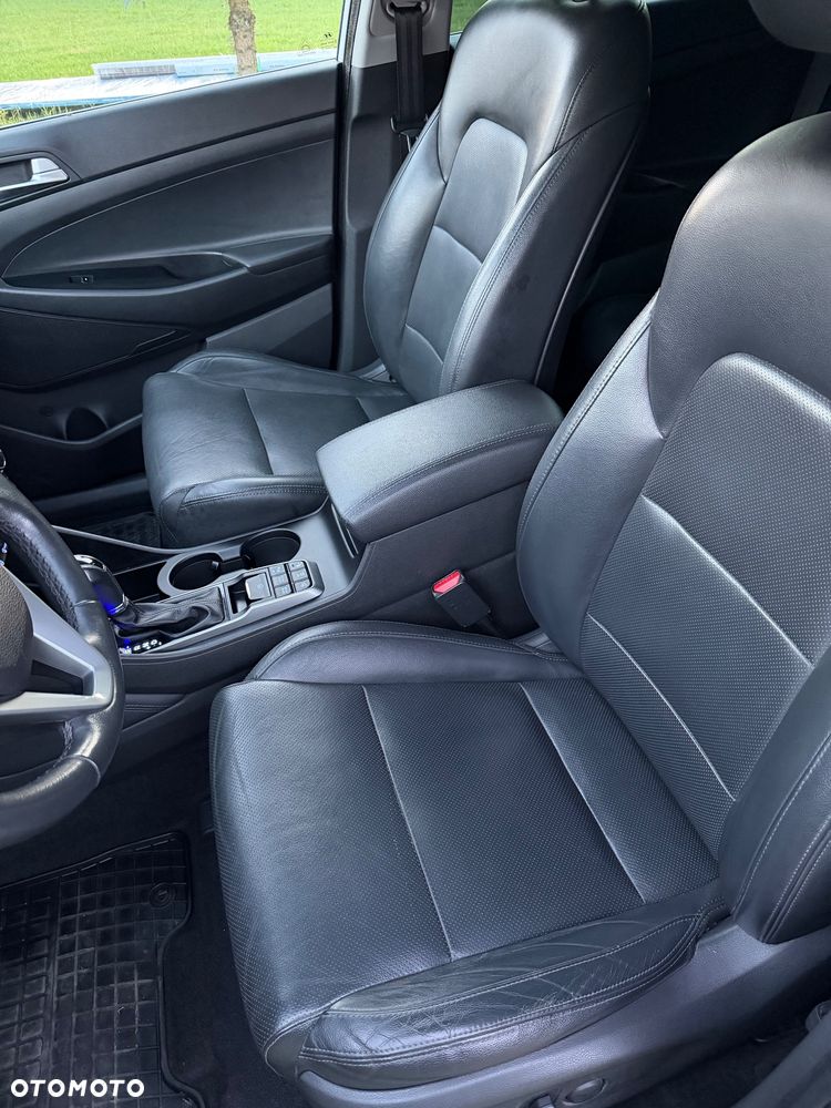Hyundai Tucson 2.0 CRDI Premium 4WD - 13
