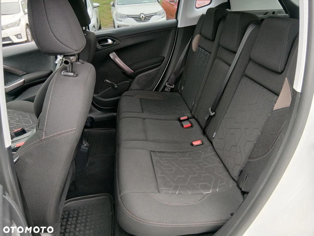 Peugeot 2008 1.6 VTi Style - 14