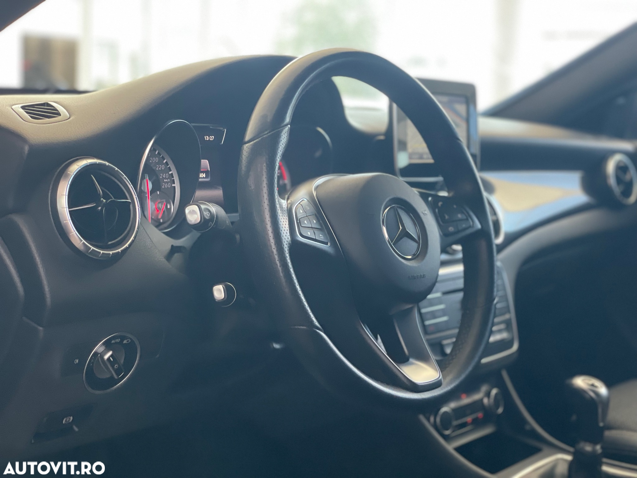 Mercedes-Benz CLA 180 d SB - 10