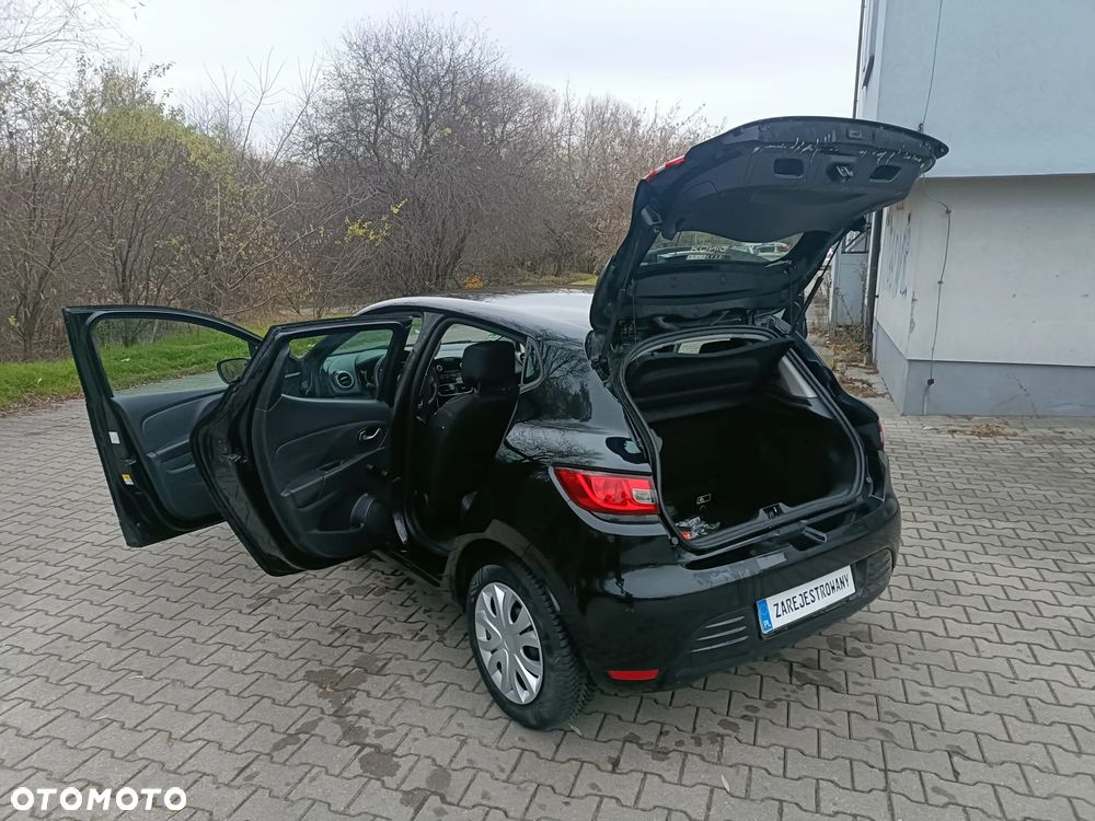 Renault Clio 1.2 16V 75 Collection - 18