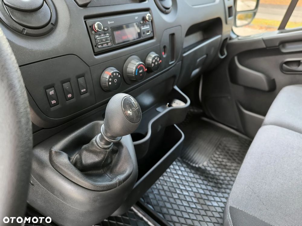 Renault Master - 22